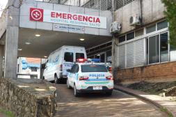 Se disparó accidentalmente  mientras guardaba su rifle