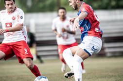 Universitario empezó con todo, se quedó y rescató un punto en la hora