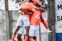 Si Salto FC se mete en la pelea de primeros puestos