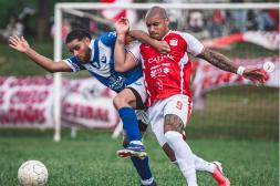Ganaron Libertad, Ceibal y Salto Nuevo: Arsenal le volvió a ganar a la "U"  y sigue siendo el único puntero