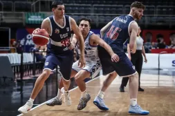 Defensor Sporting por la heroica en Brasil
