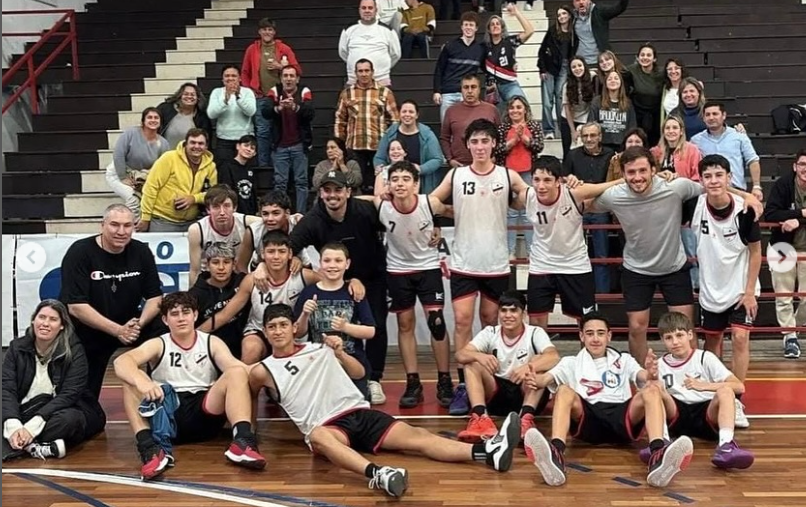 Los chicos de Juventus no pudieron llegar al Final 4 pero hicieron un gran campeonato. Foto: Liga Salteña de Básquet.