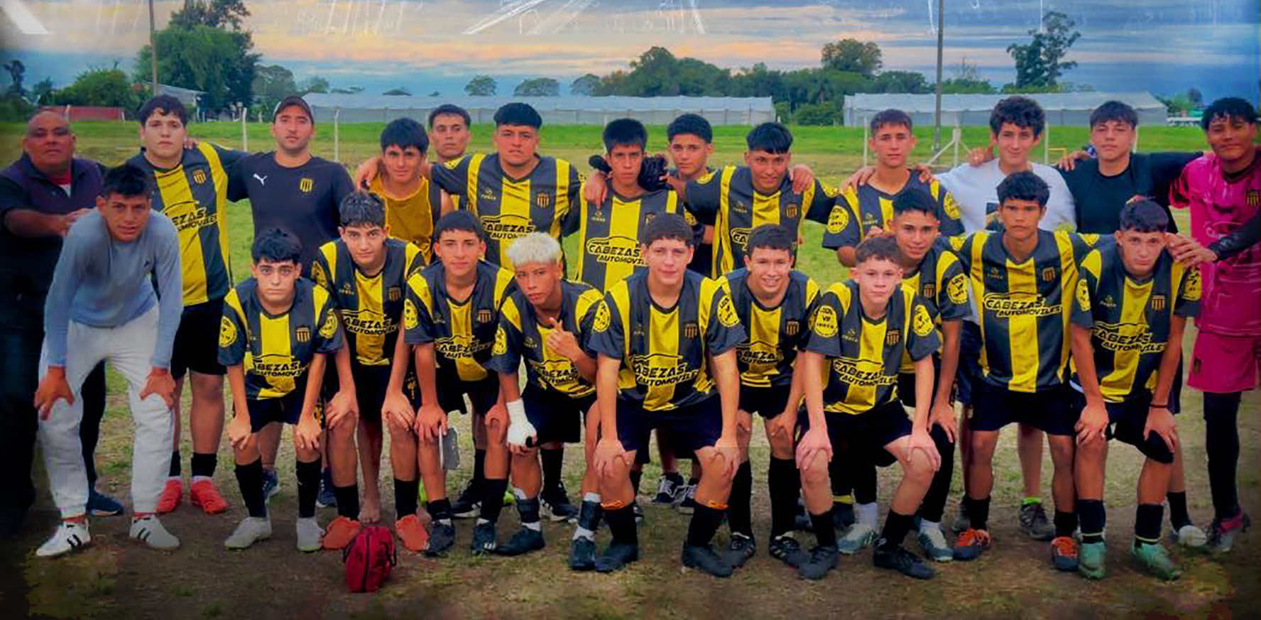 La sub 15 de los aurinegros lidera su campeonato con comodidad en su categoría.