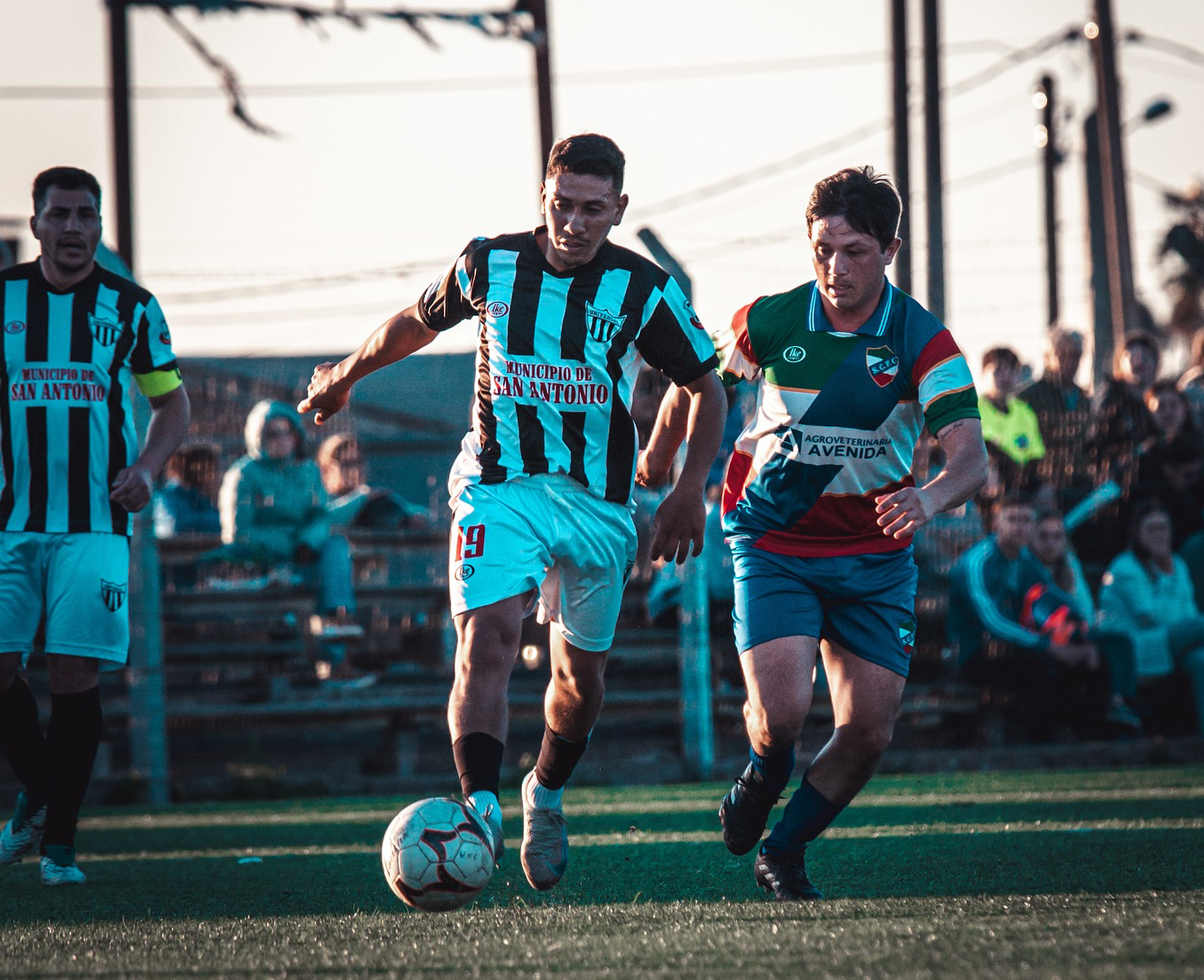 Uno de los partidos fue la victoria de Universal sobre Corralito para unirse a los líderes. Foto Liga Agraria