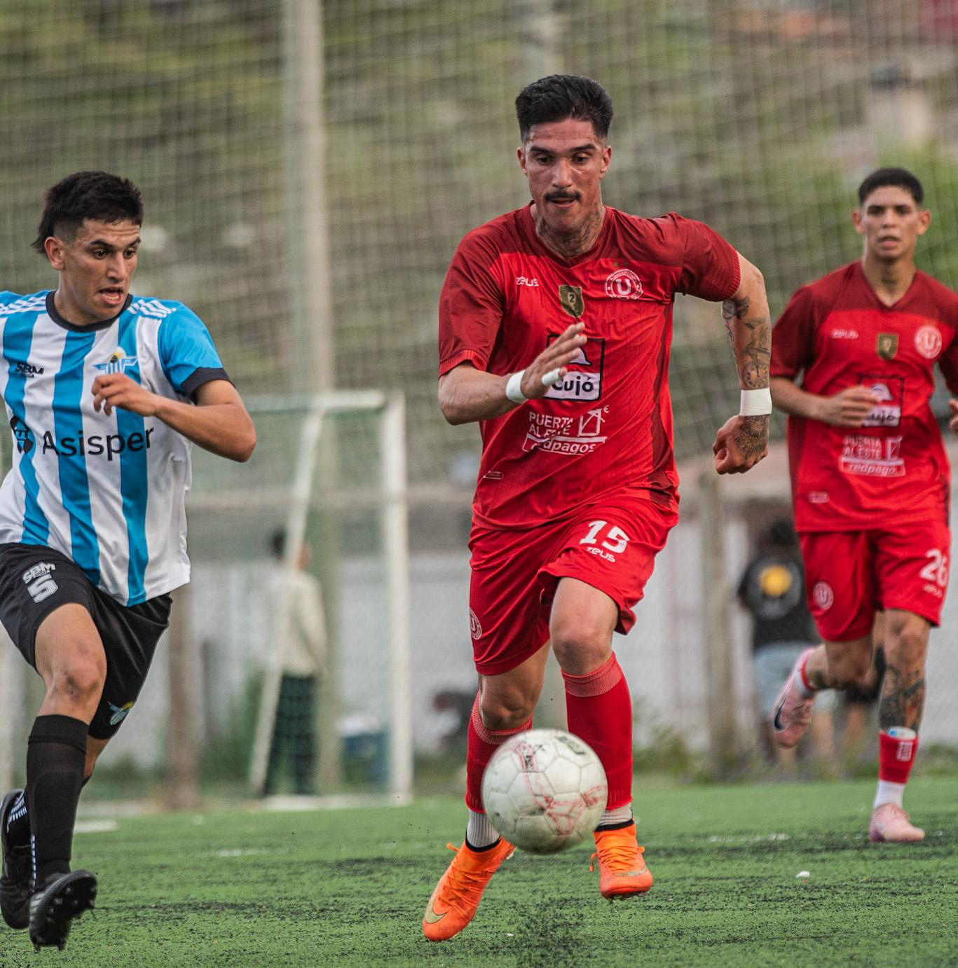 Gladiador viene de su primera victoria y Ceibalva por ese gran objetivo esta tarde ante Salto Uruguay.
