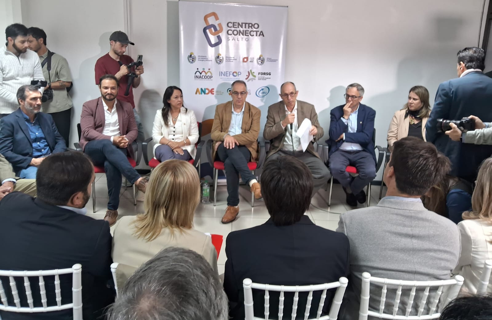 Inauguraron el Centro Conecta Salto: un espacio para impulsar la descentralización y el “desarrollo regional”