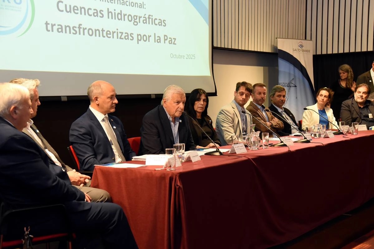 El Encuentro de “Cuencas Hidrográficas”  puso en agenda navegabilidad hasta Salto 