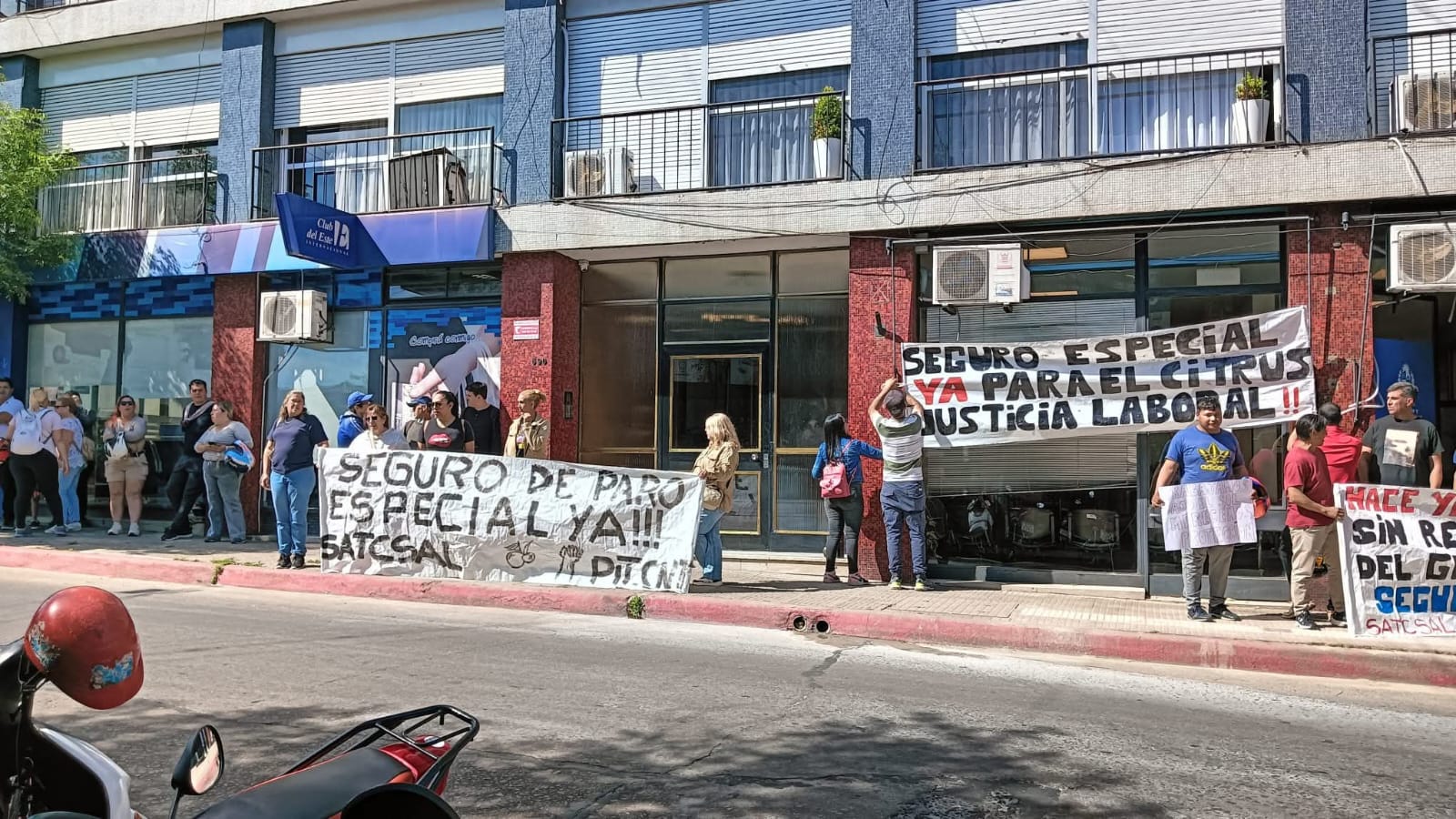 Trabajadores del citrus exigen  un "Seguro de Paro Especial"
