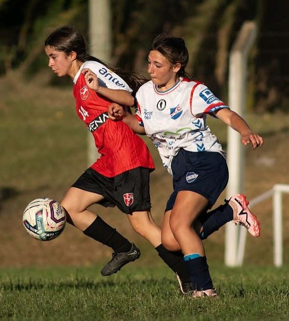 Ellas: 'U' y Ceibal ganaron en el estreno de Sub 17