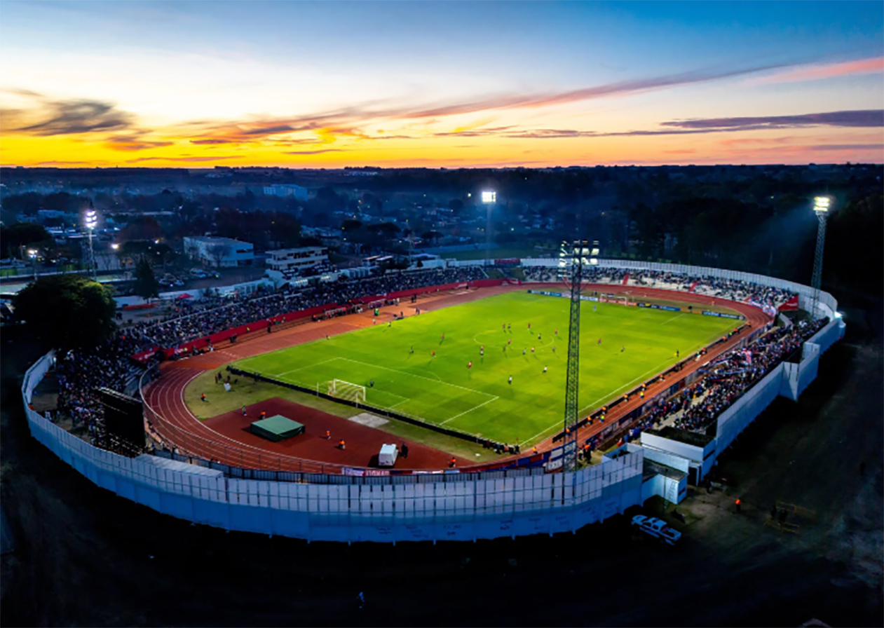 El remozado Landoni de Durazno es uno de los mejores estadios del interior.