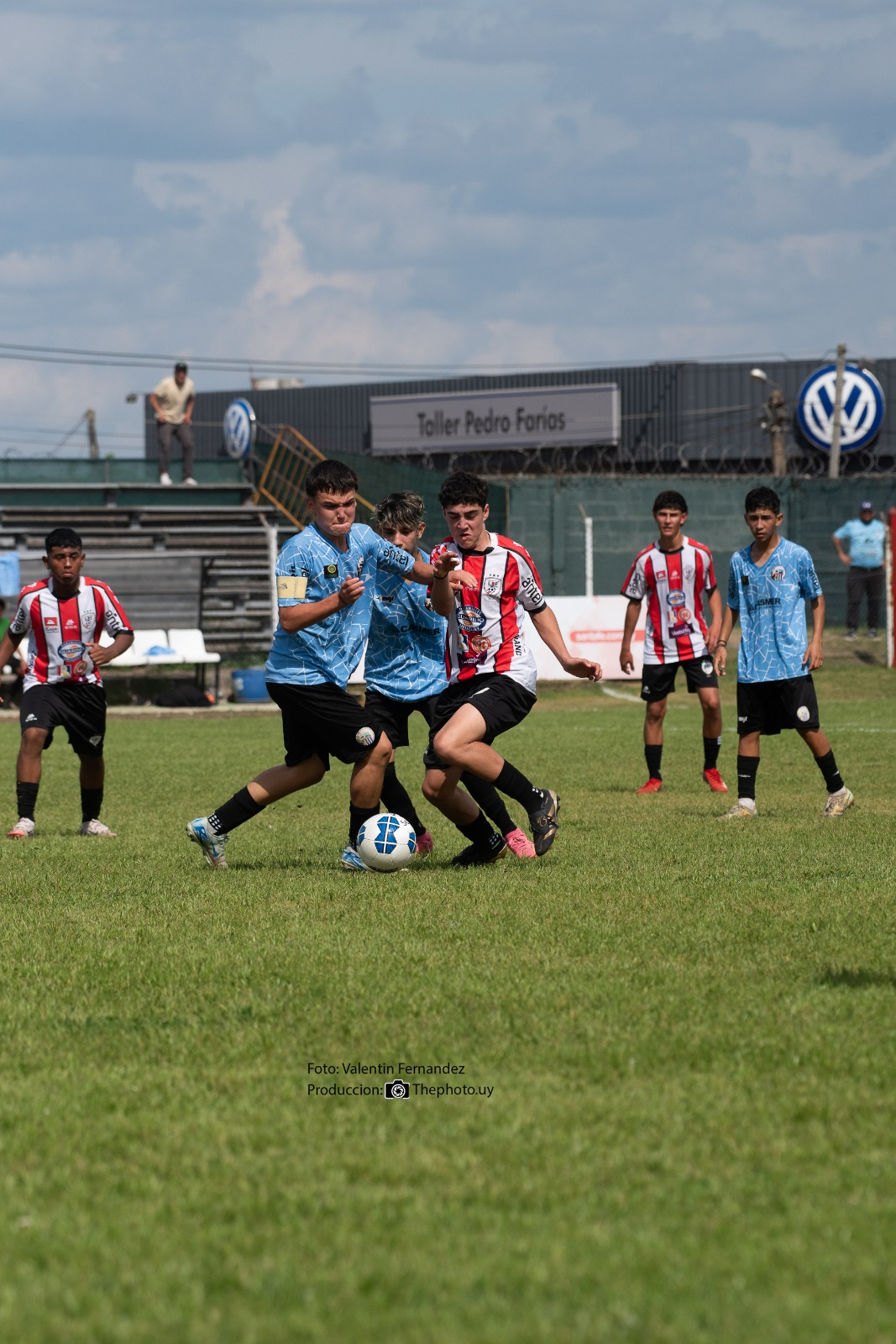 Sub 14: los gurises se trajeron tres puntos y goles de ventaja desde Fray Bentos