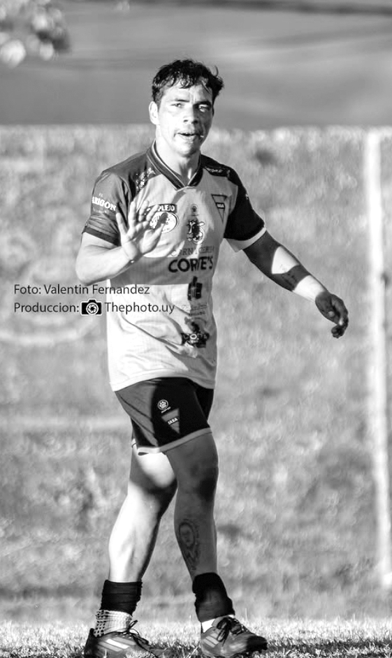 “El Yaka” Lima, clave para que la IASA siga por ahora en la “A”. Llegó a 100 goles en competencias de la LSF. Foto: Valentín Fernández.