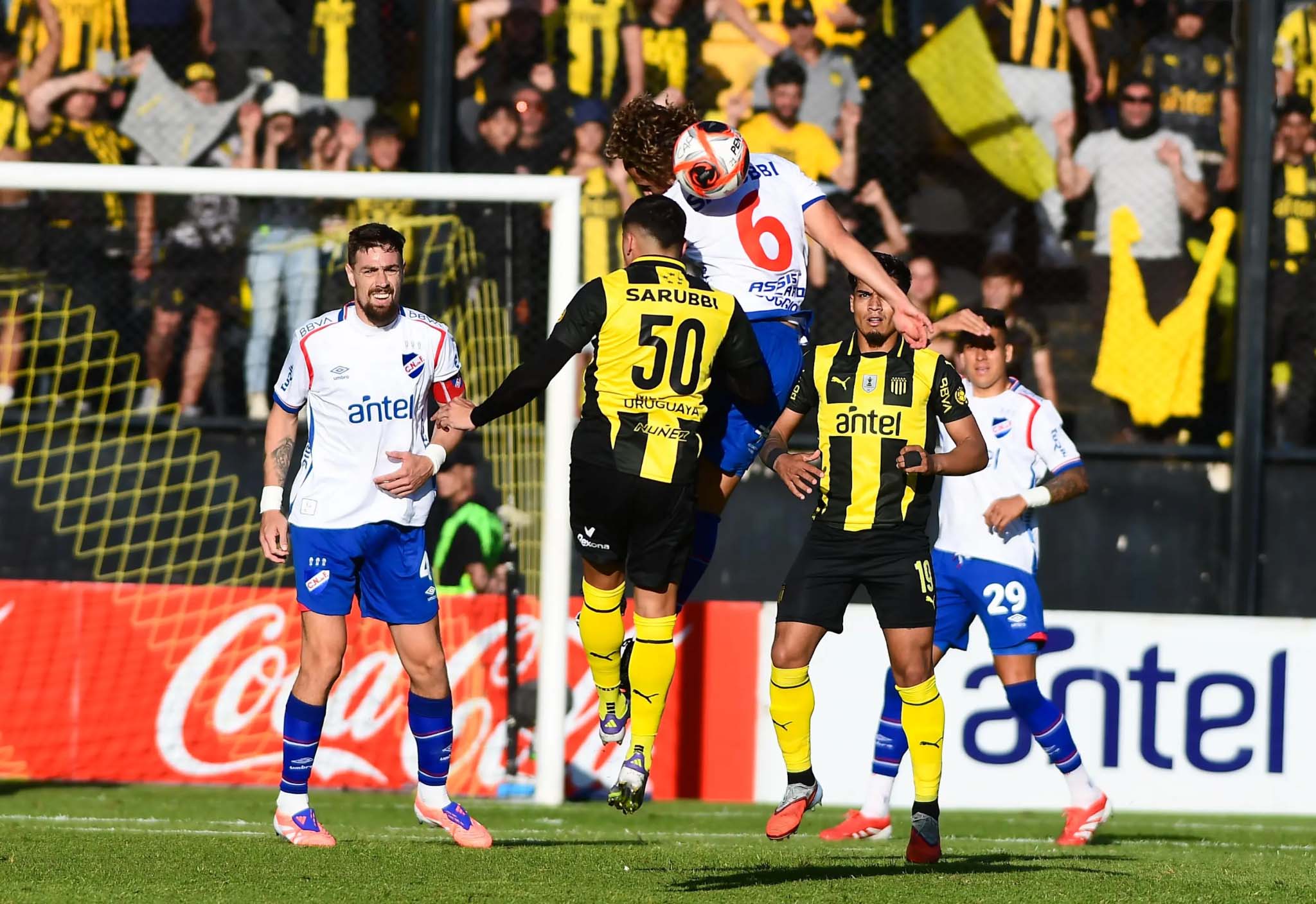 No hubo diferencias en esta final de ida y se definirá en el predio tricolor. Foto: Estefanía Leal / Ovación.