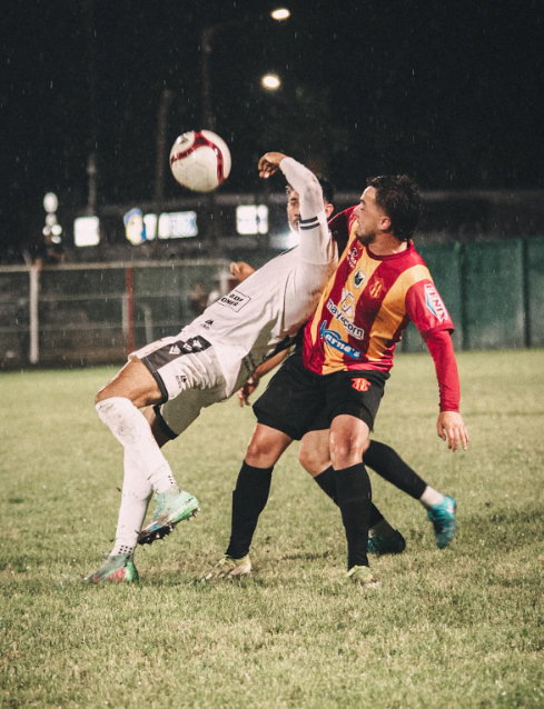 “Seguí bajando”. Gladiador le volvió a ganar a Ferro y le impidió recuperar la punta. Foto. f2 Deportes / LSF.