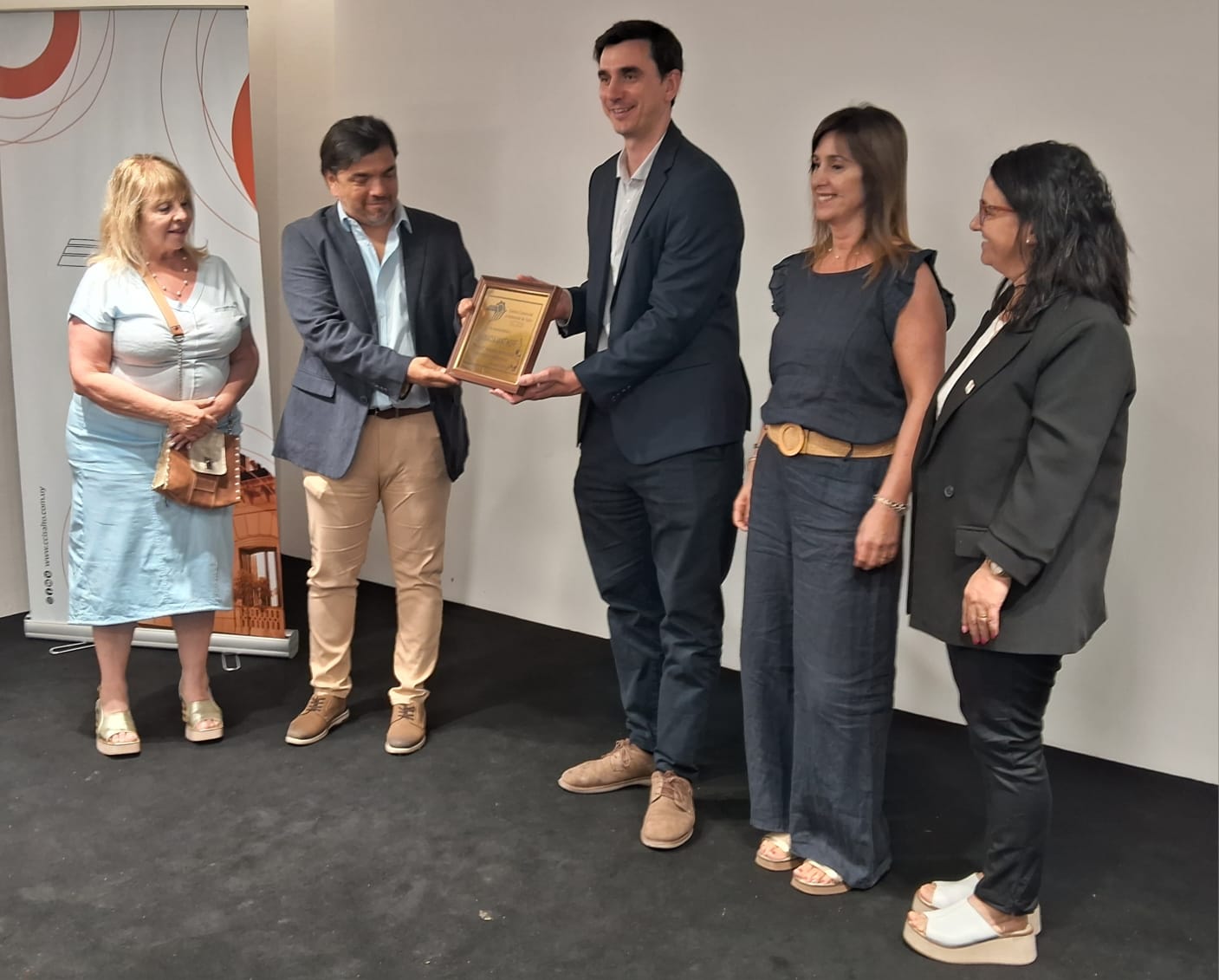 Centro Comercial homenajeó a empresas salteñas por sus 100, 60 y 50 años de presencia y trayectoria en el medio