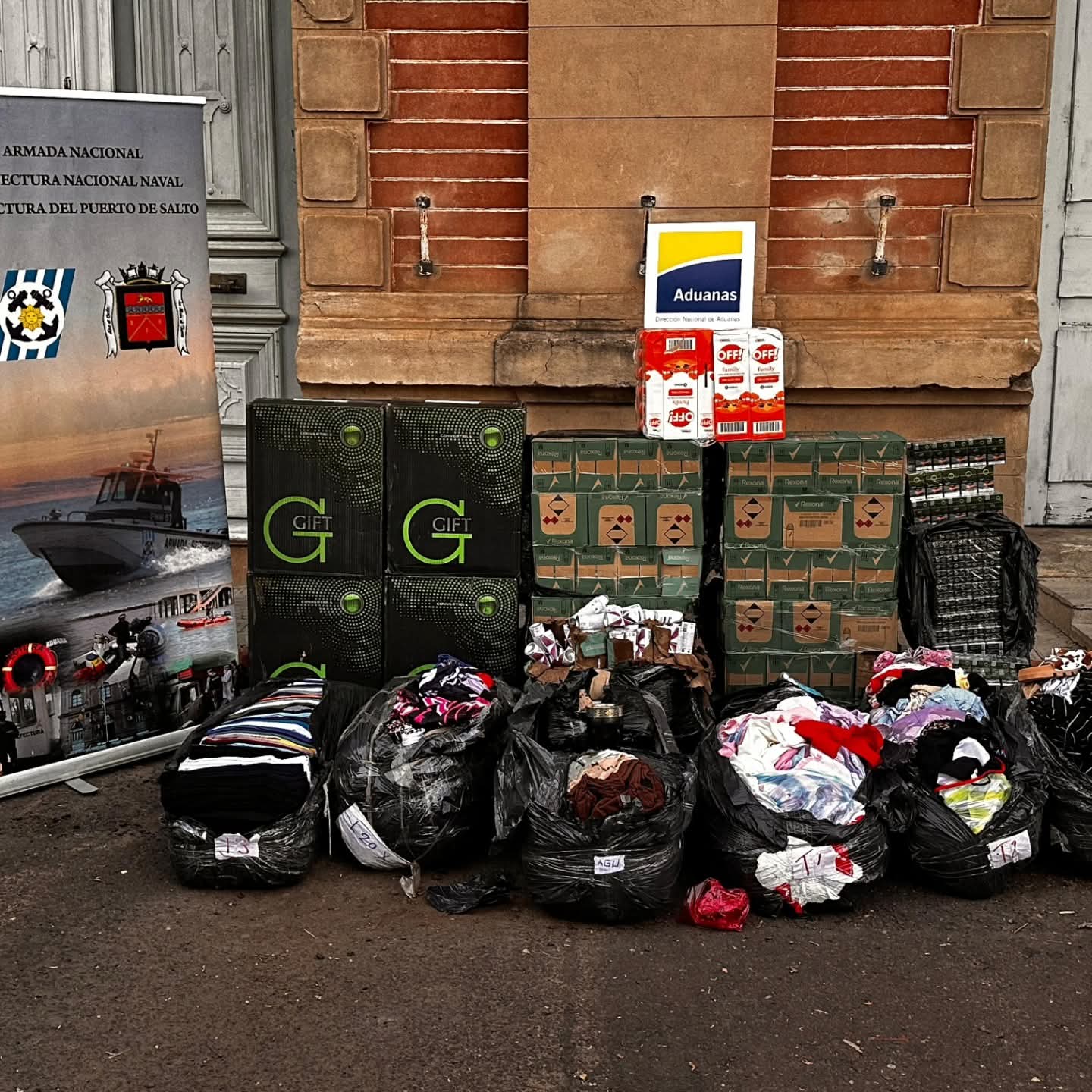 Prefectura incautó mercadería abandonada valuada en más de 1.6 millones de pesos