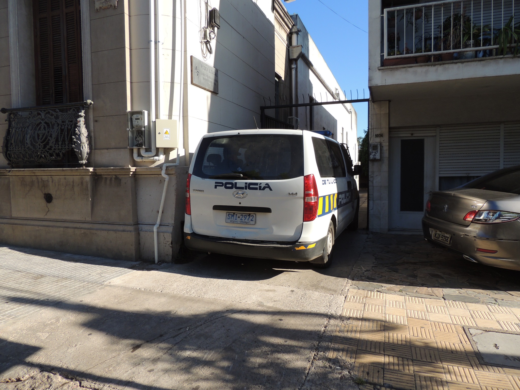 Dos hombres y una mujer condenados  a prisión por varios delitos de estafa