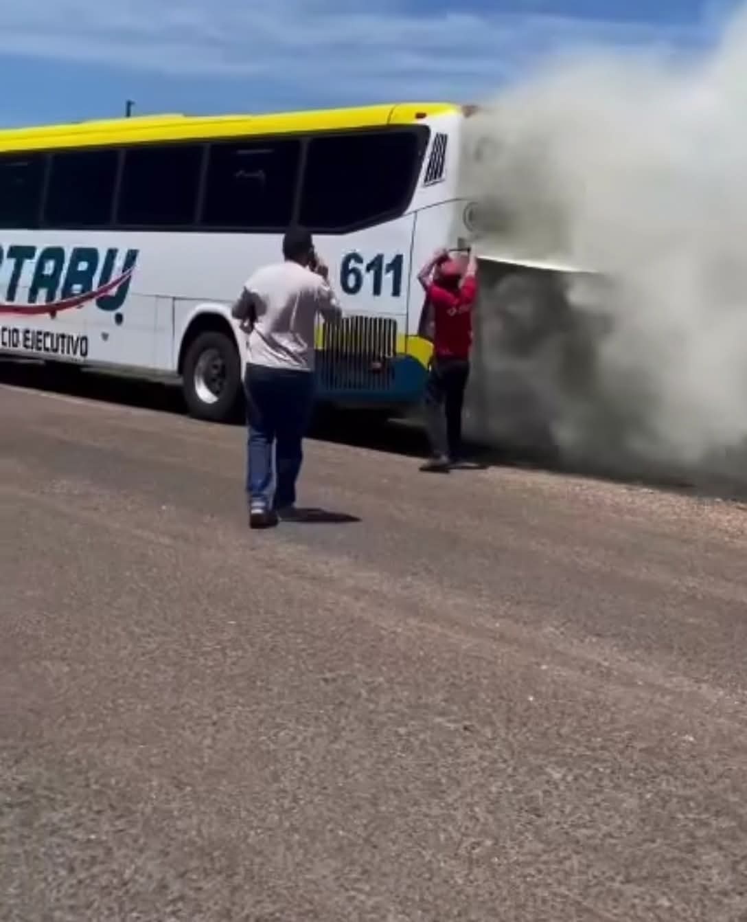 Motor de ómnibus se incendió cerca de las Termas de Arapey