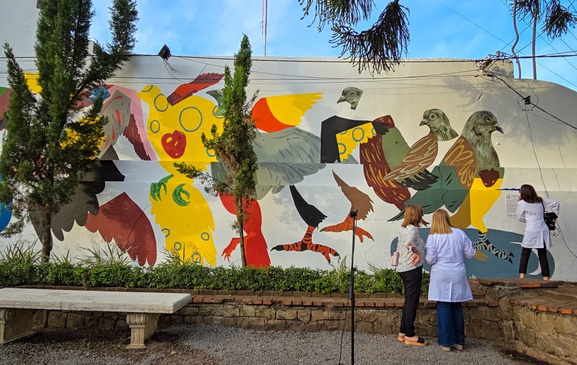 Inauguración del mural "La Paloma"  en plazoleta Roosevelt-zona portuaria