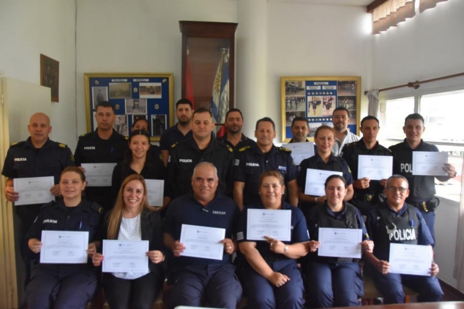 Impartieron capacitación para  programa consejeros de pares