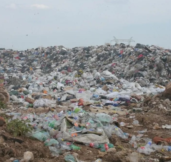 Ambientalistas advierten por "pasividad gobernante" ante  crisis en el vertedero de Salto