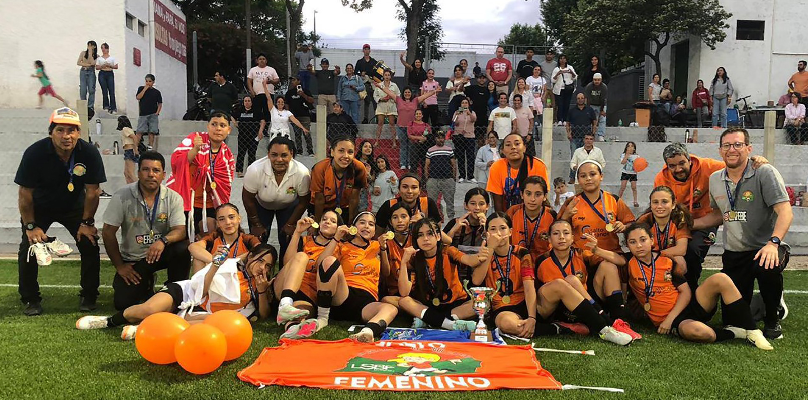 Las chicas de 13 quedaron a un pasito