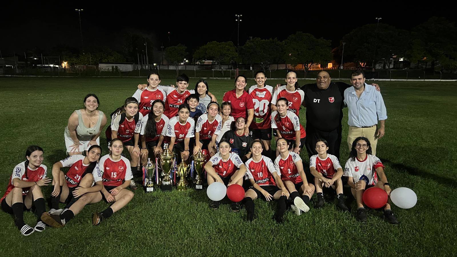 Alfredo Viera (DT Ceibal Sub 17 Femenino) : “Aprendimos a valorar lo  que tenemos y a cuidarlo”