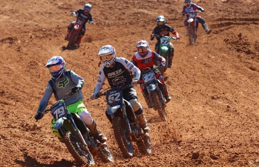 Rugieron los motores con la 8ª  y última  fecha del Enduro