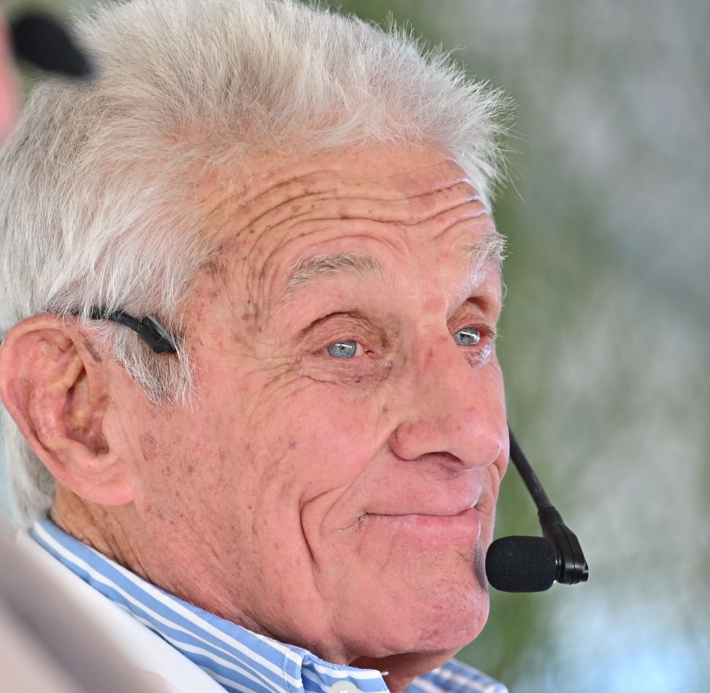 Aeropuerto de Salto presentó el libro “El Aviador”  que inmortaliza al reconocido piloto Hebert Rattín 