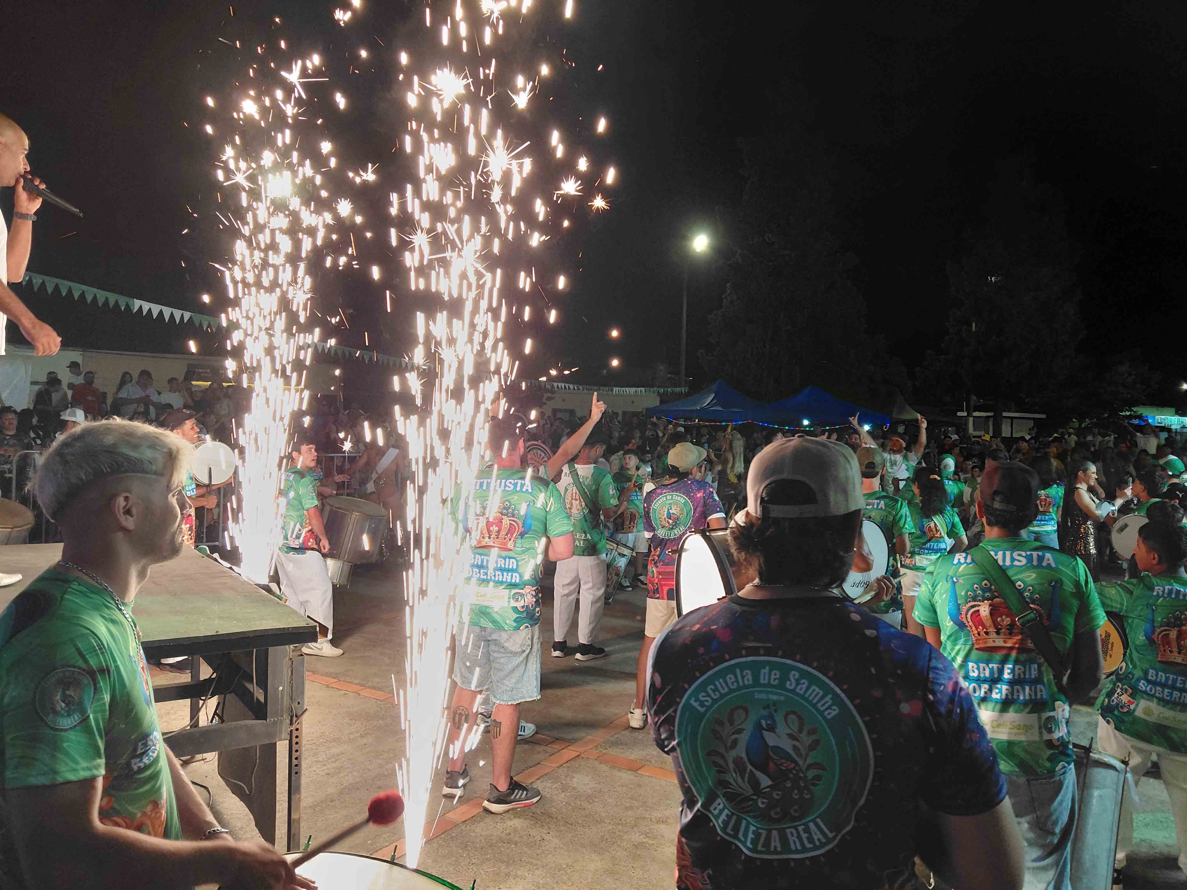 Belleza Real brilló en Salto Nuevo con  público que acompañó su presentación 