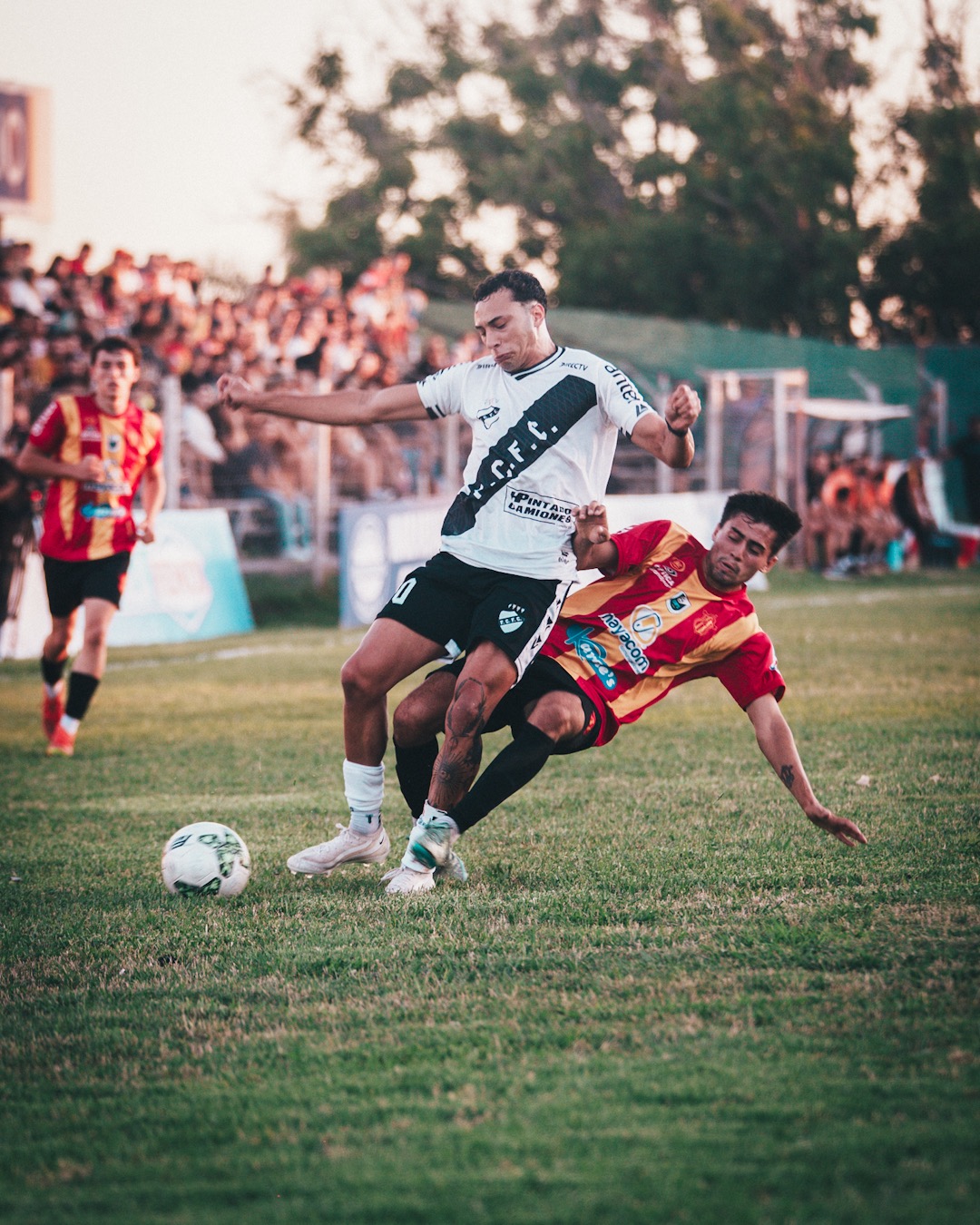 Ferro Carril fue un poco más pero debió de conformarse con el empate