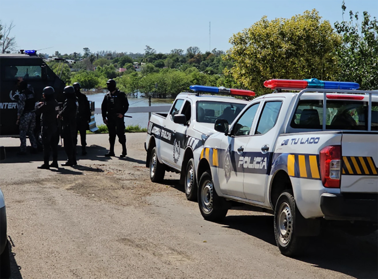 Dos detenidos con estupefacientes  y un arma blanca