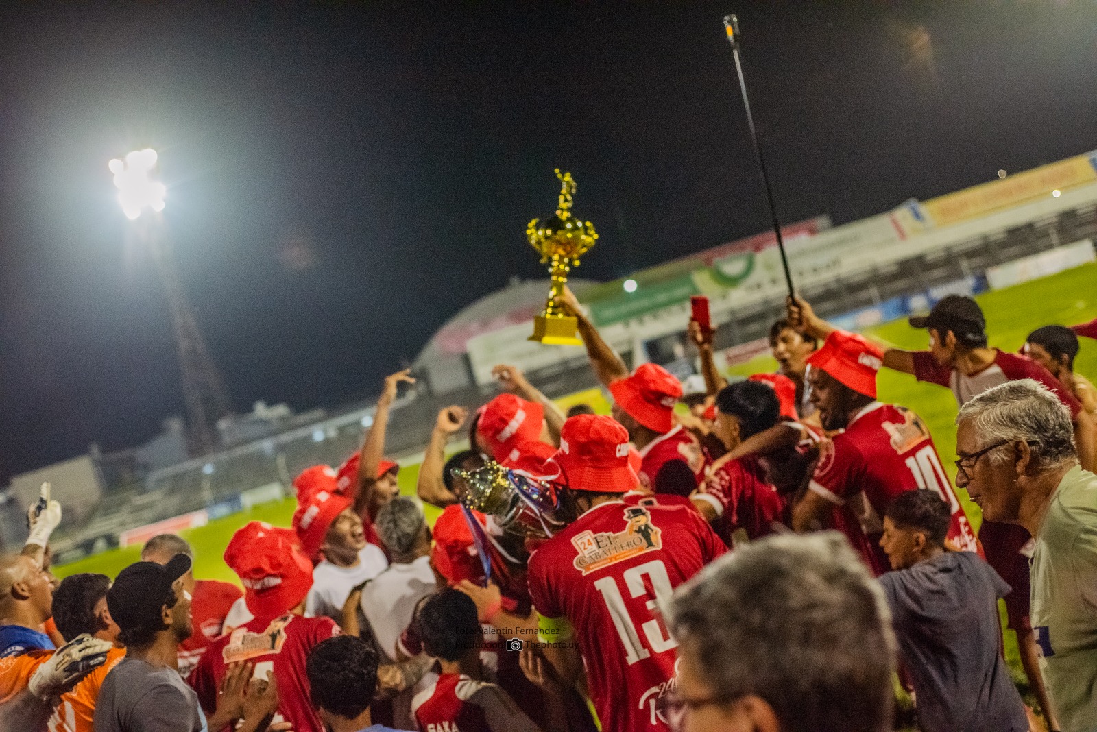 San Eugenio ya logró su retorno a la 'B', pero queda un lugar.