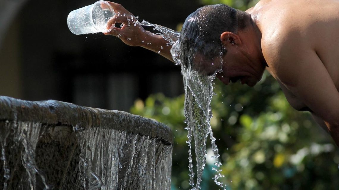 SINAE advierte medidas para prevenir riesgos y actuar frente a los casos de “exceso de calor” o “golpe de calor”