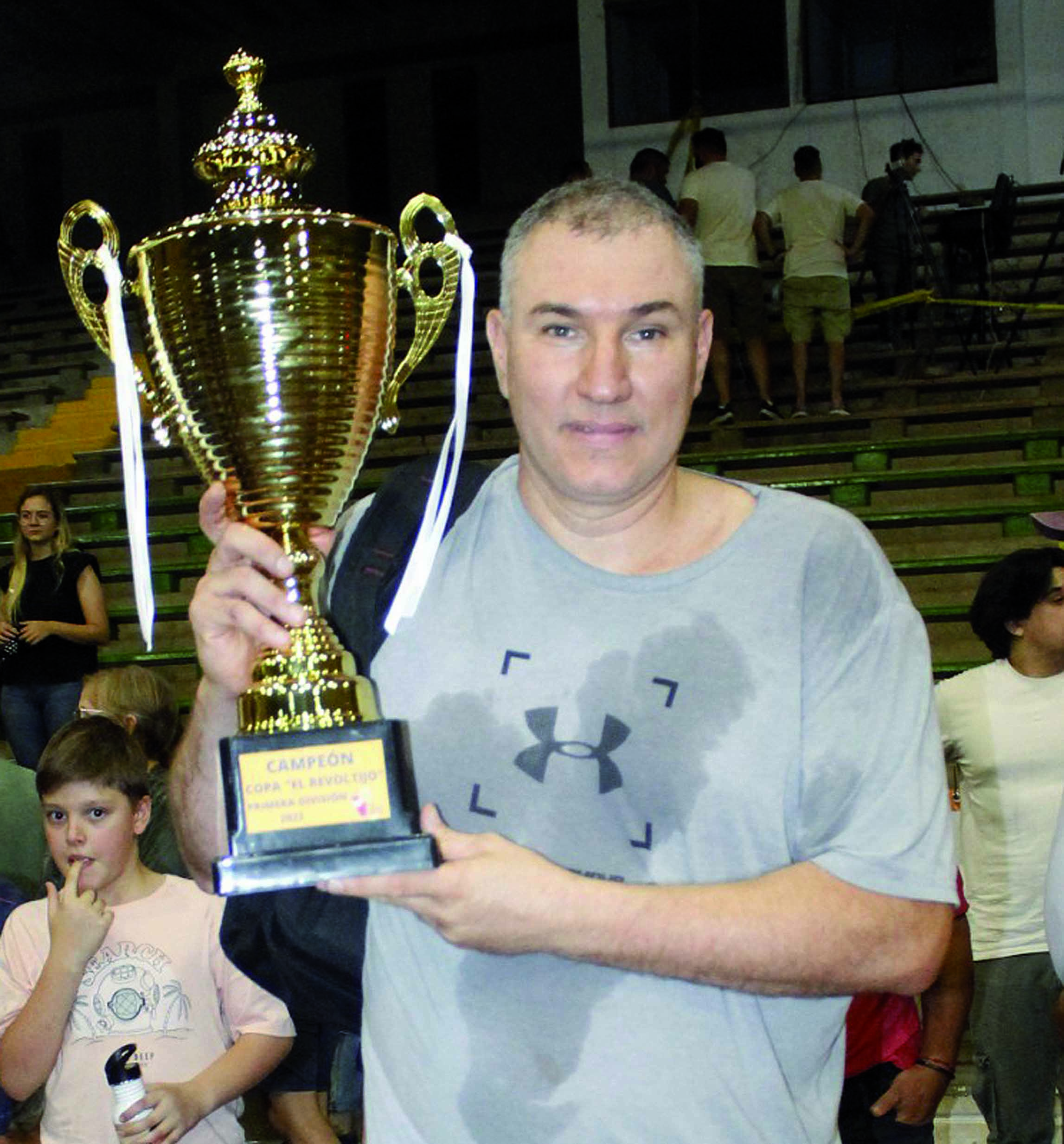 Una de las cinco copas salteñas ganadas por el actual entrenador de Juventus.