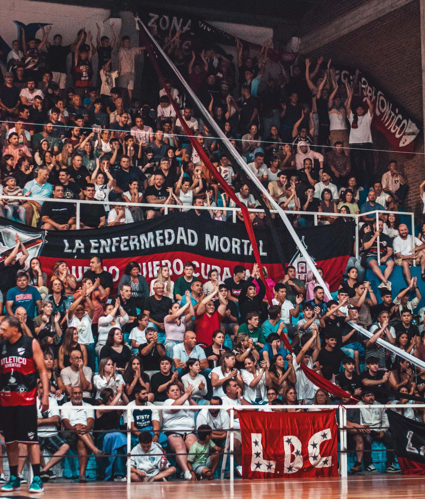 Celebra Juventus, que vuelve a estar con serie final igualada ante Salto Uruguay.