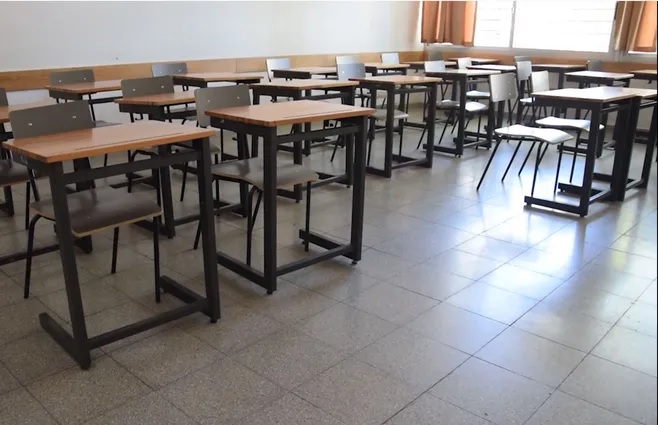 Presentan datos de asistencia  a clases tras informe de 2025