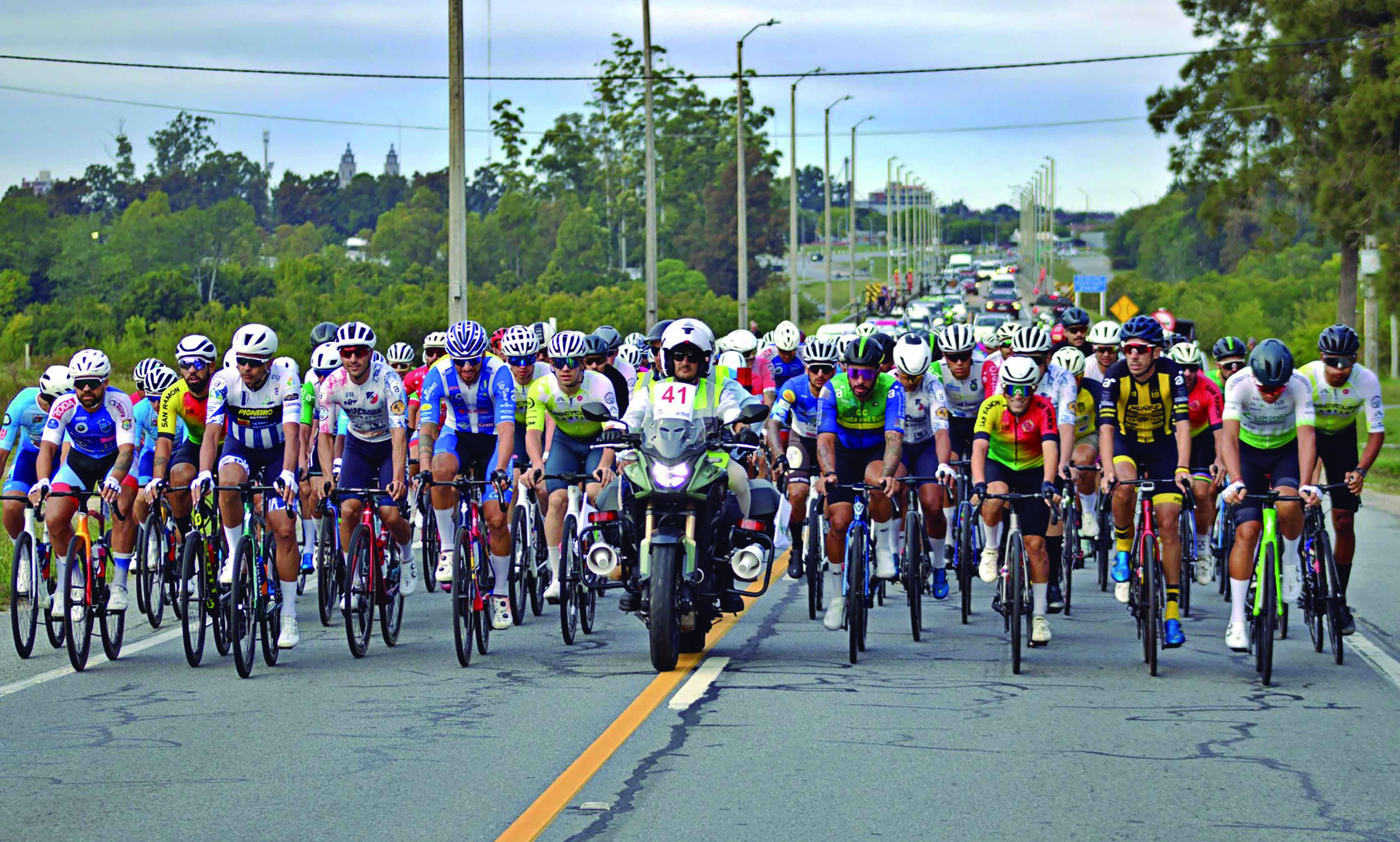 La salida de ayer desde Paso de los Toros hacia Mercedes. 'FCU'