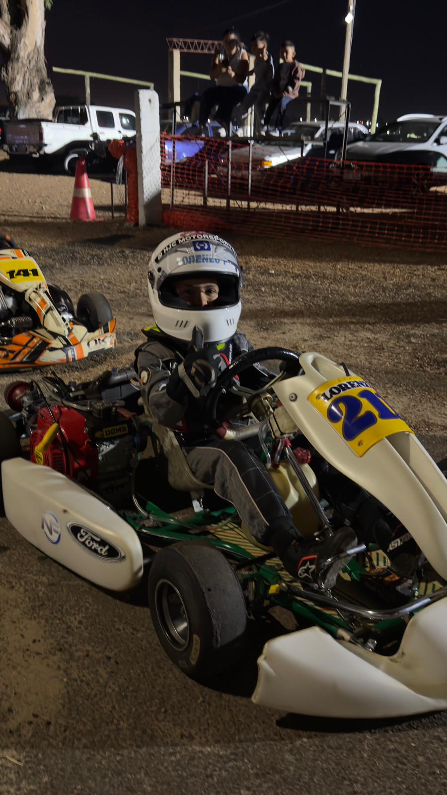 Luis Borba ganó el festival Nocturno: Se hizo la primera luz en el autódromo