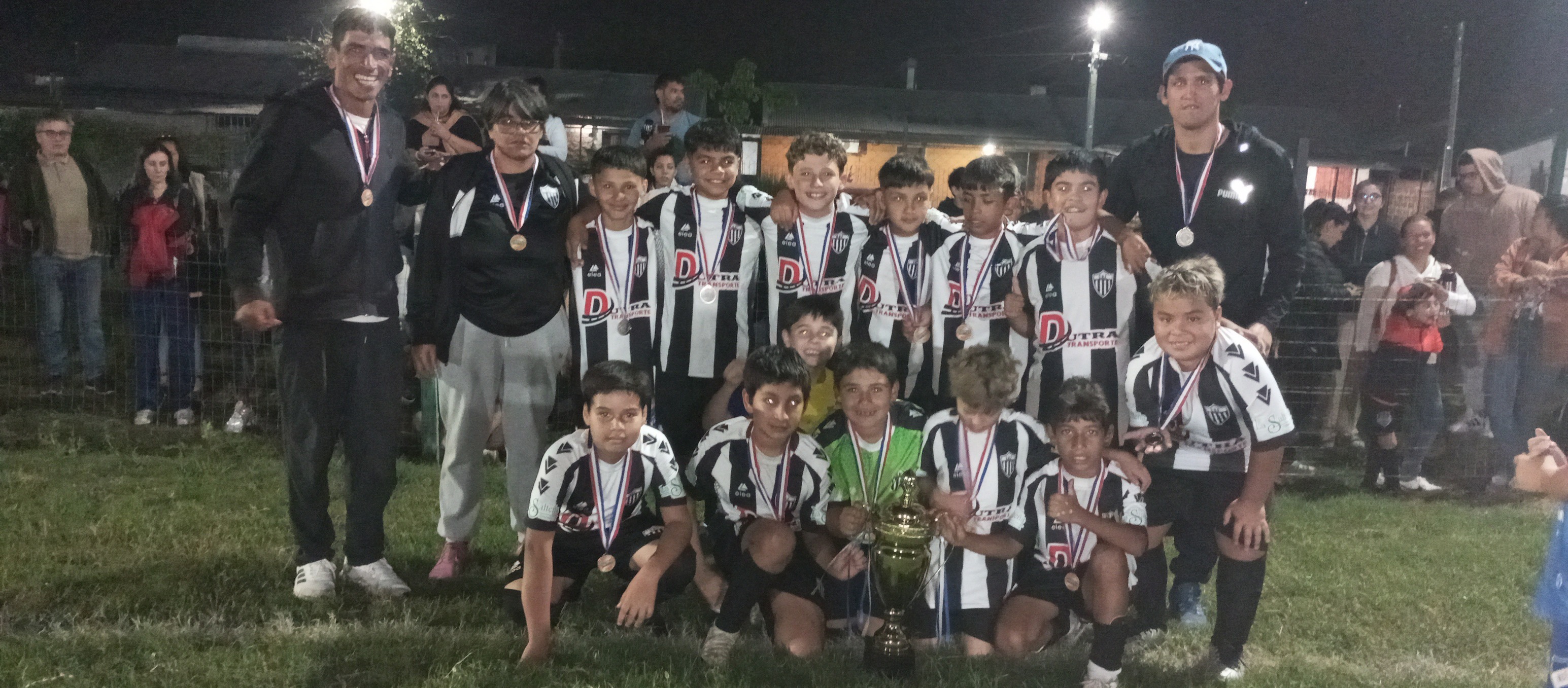 El equipo de Saladero en la categoría de 12 años.