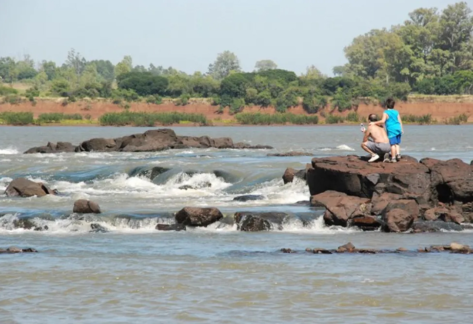 Salto Grande cierra marzo con el embalse por debajo de los 33 metros