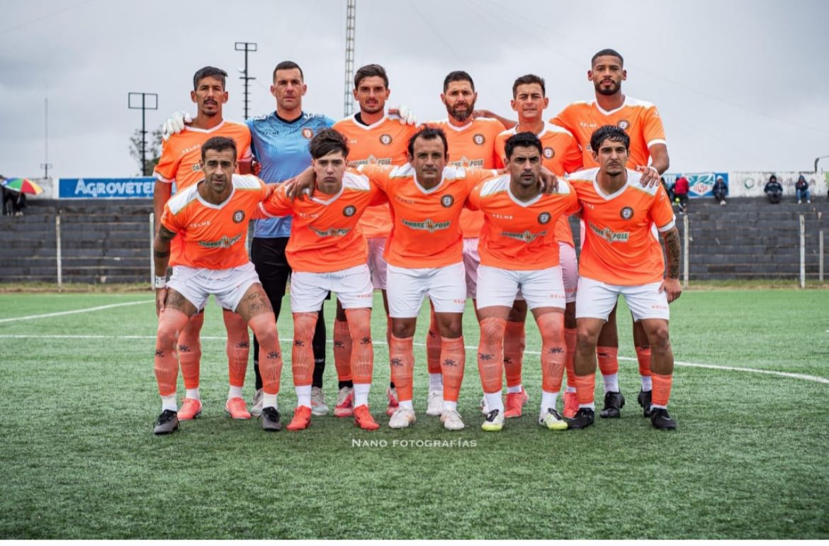 En tres fechas el equipo naranja suma un triunfo, una derrota y un empate. Foto: Salto fc