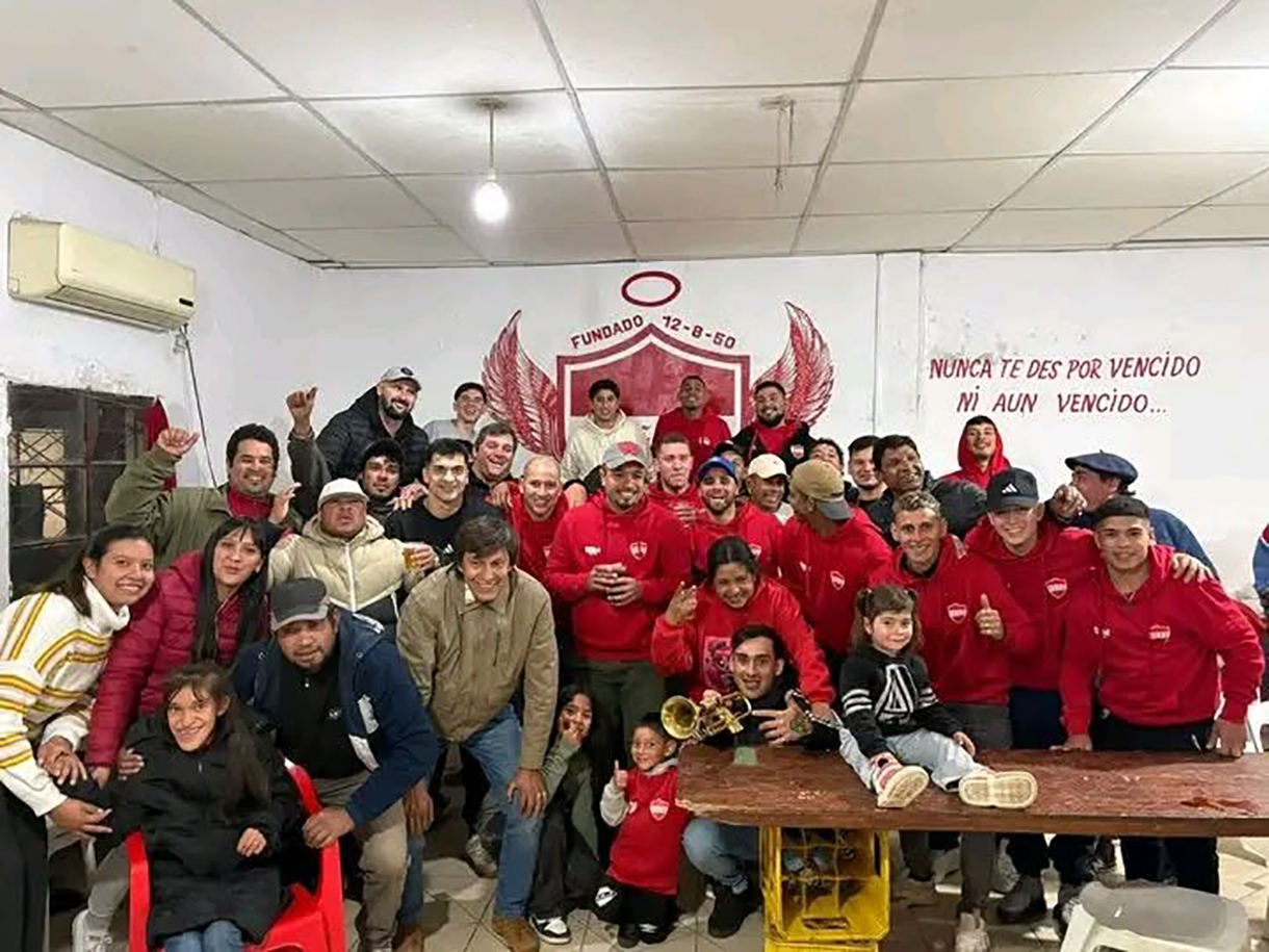 San Eugenio y su gente en una jornada que puede ser de festejo.
