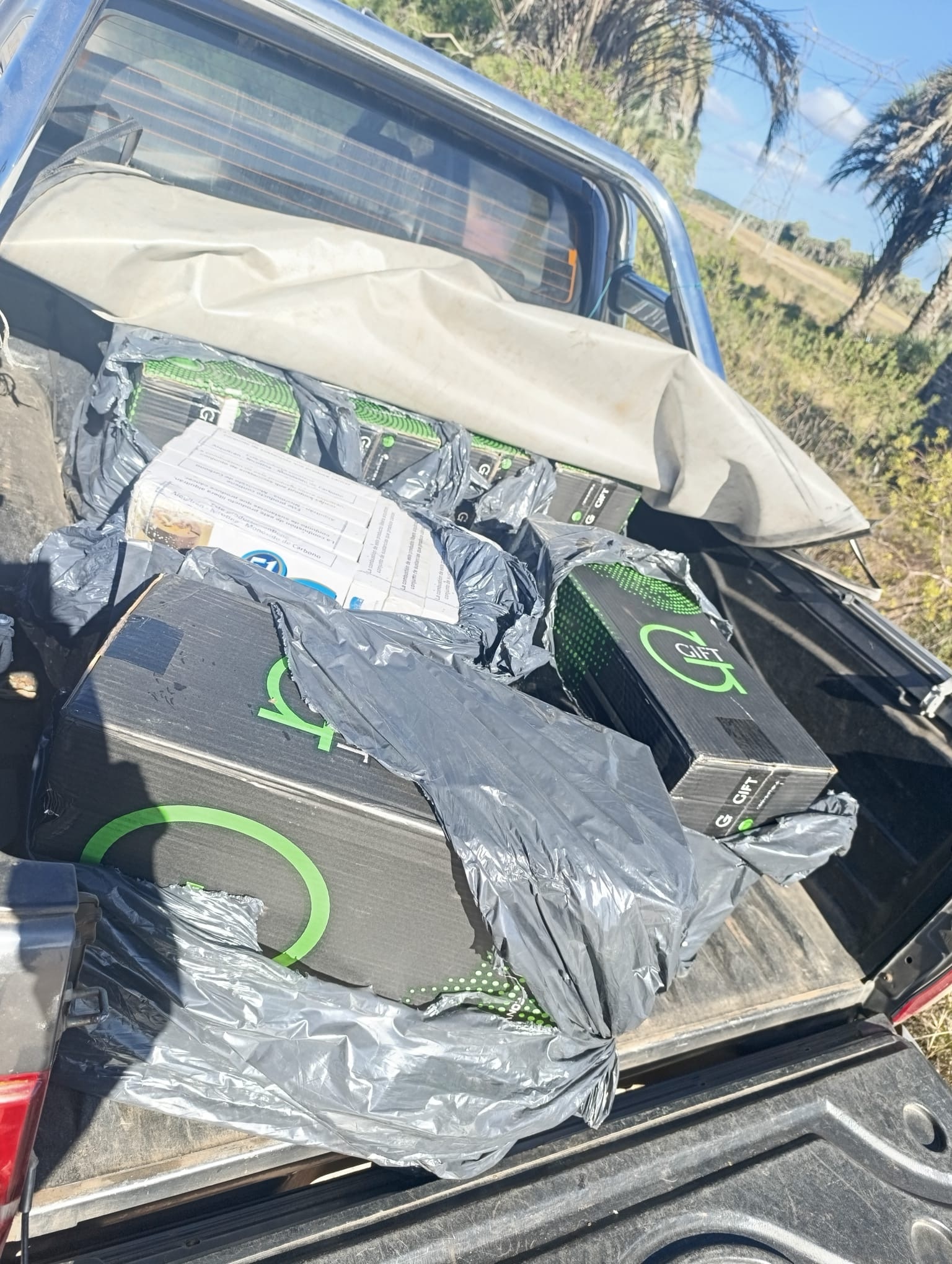 Incautación de cigarrillos y un vehículo en la Ruta 3