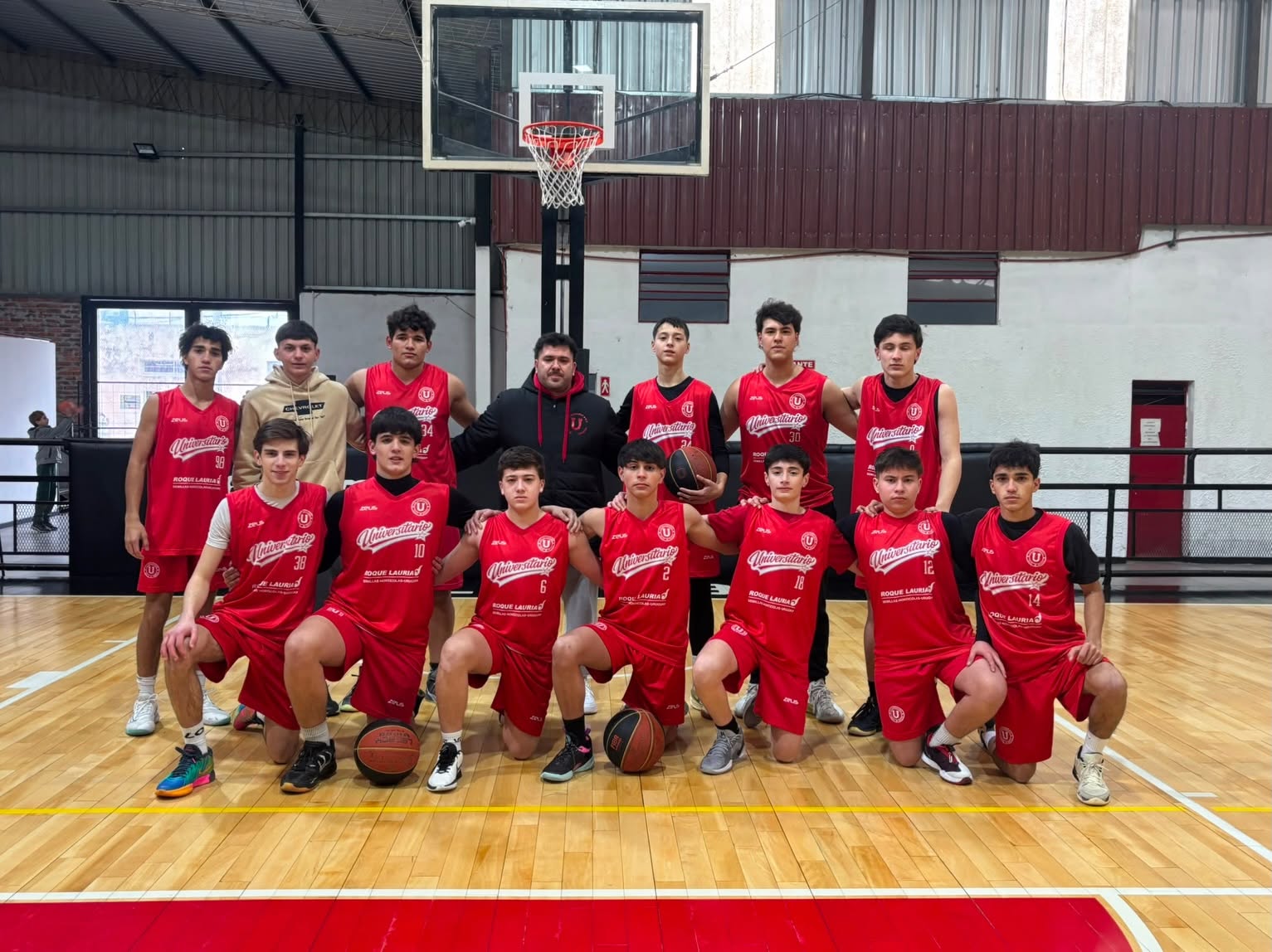 La "U" le ganó a Salto Uruguay en U18