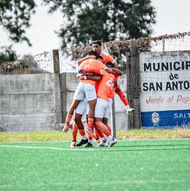 Salto FC busca en la capital una nueva victoria para pelear con los de arriba