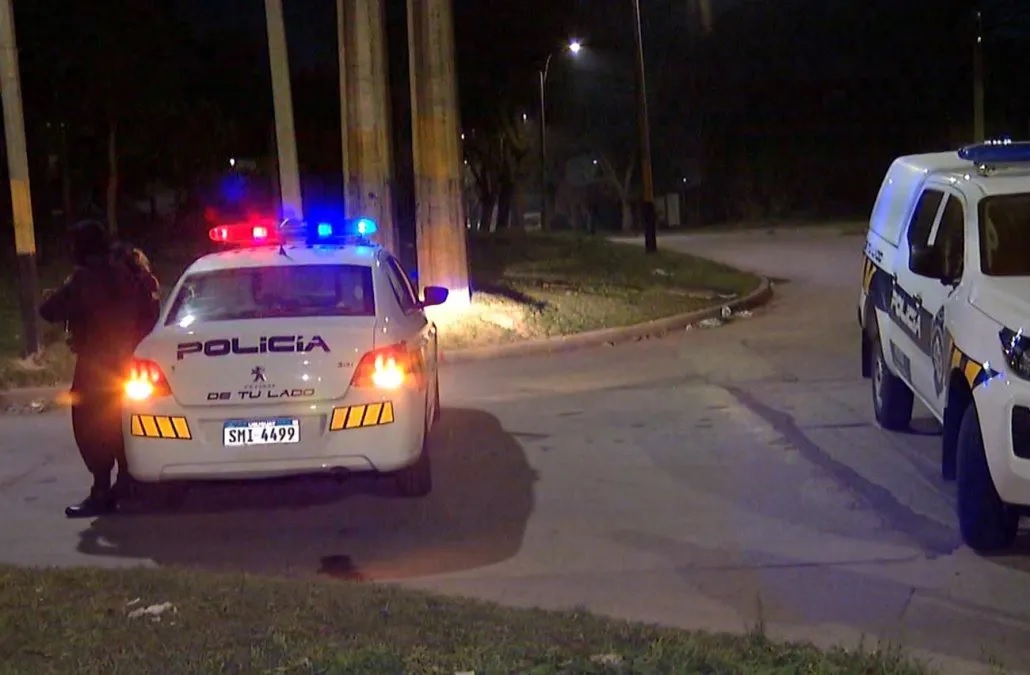 Homicidio en Barrio Artigas: atacaron a tiros a un hombre frente a su vivienda