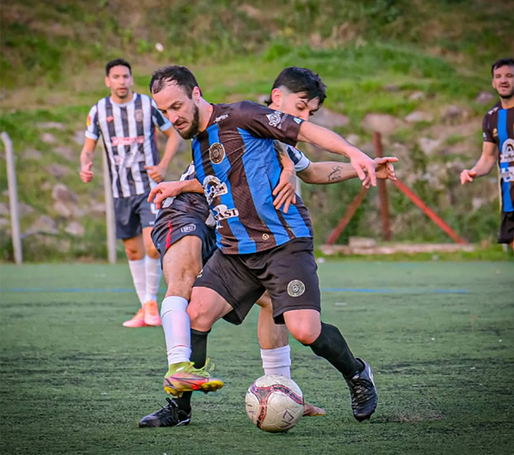Deportivo VJ se pudo tomar revancha de Burton y seguir con ventaja en la punta.
