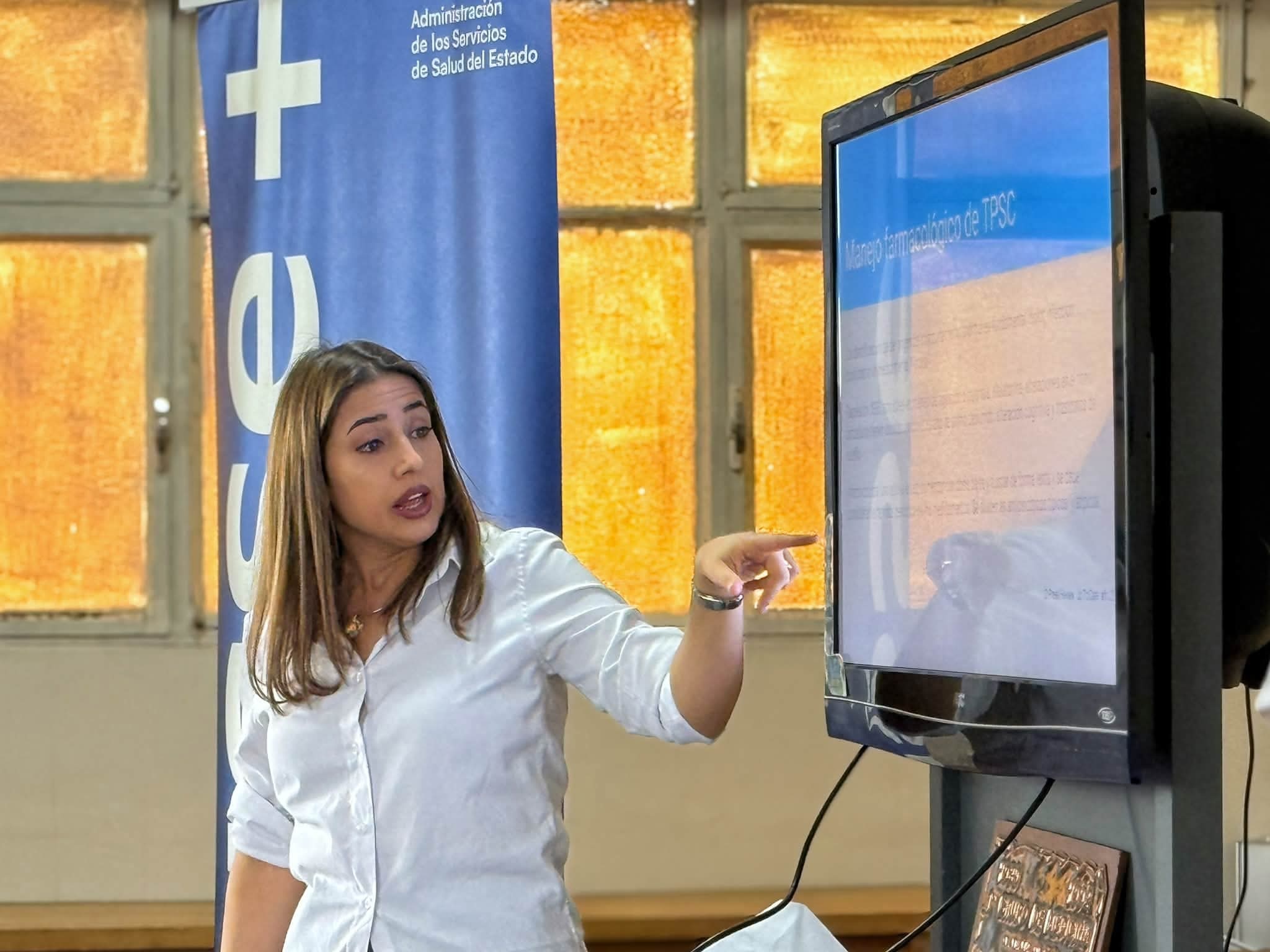 Conferencia en Hospital Salto abordó  sobre detección precoz del Alzheimer