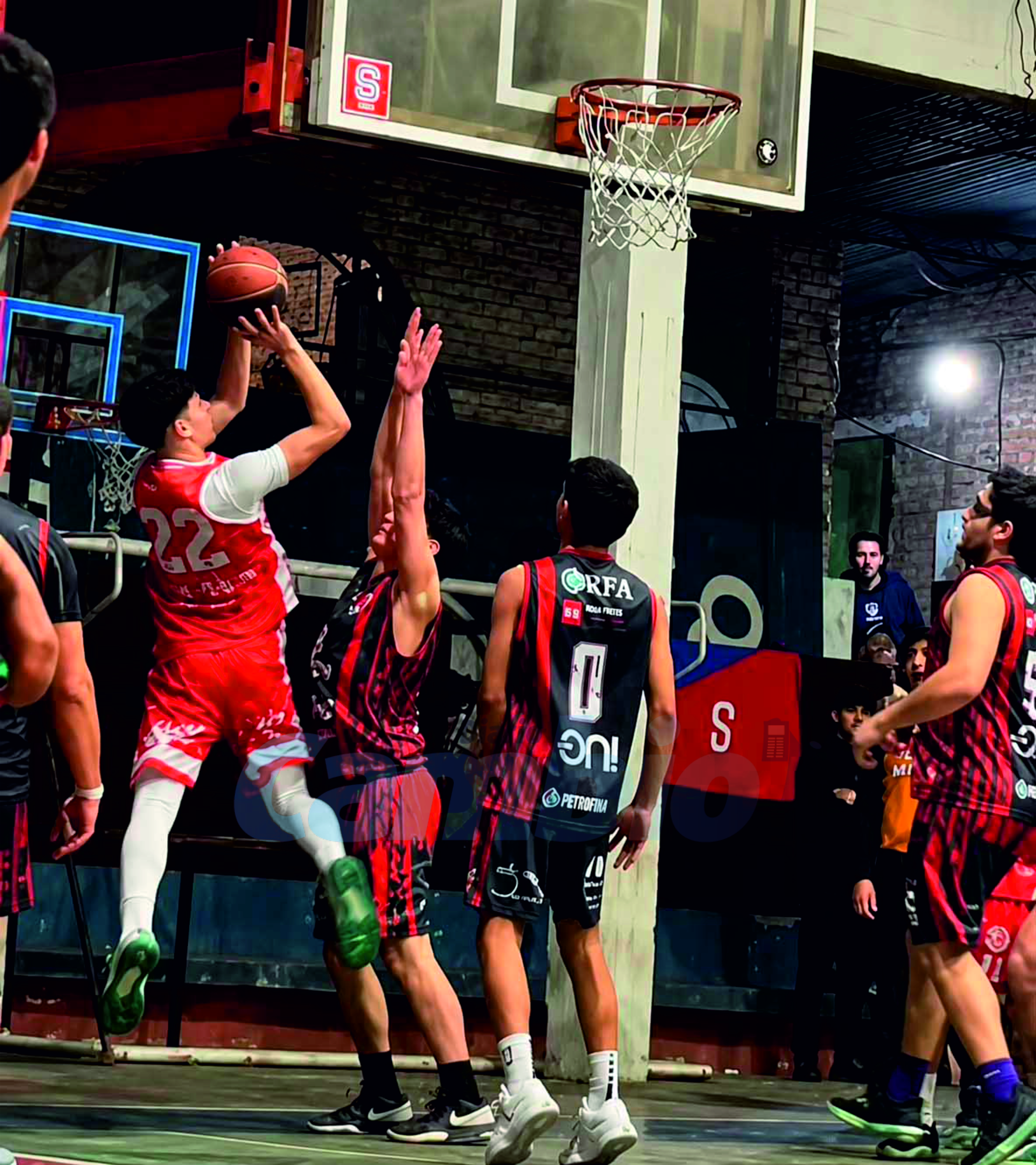 Se cerró la primera rueda en el básquetbol con clara victoria roja